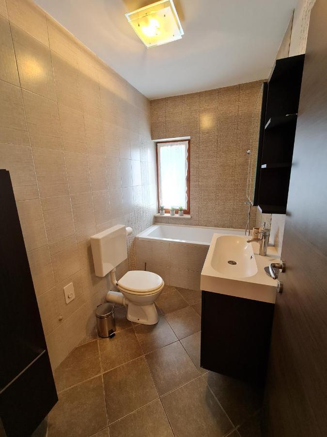 Hisa Nevija Villa Koper Exteriör bild